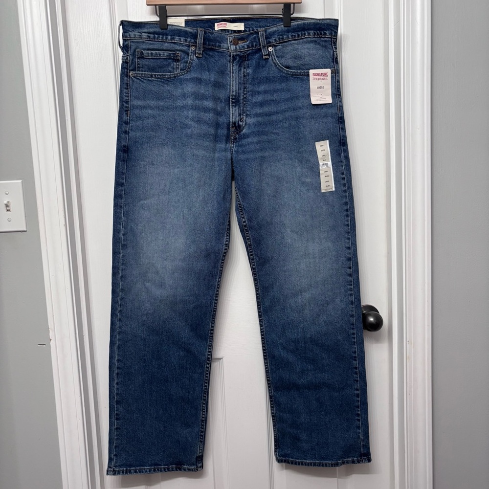 Medium Wash Loose Jeans | Levi’s Signature W36 L32 - Picture 13 of 13